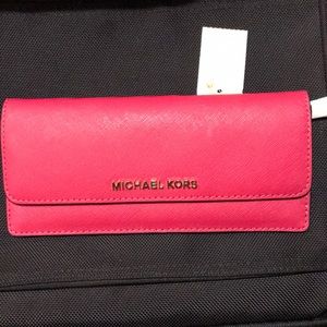 Michael Kors jet set flat travel wallet